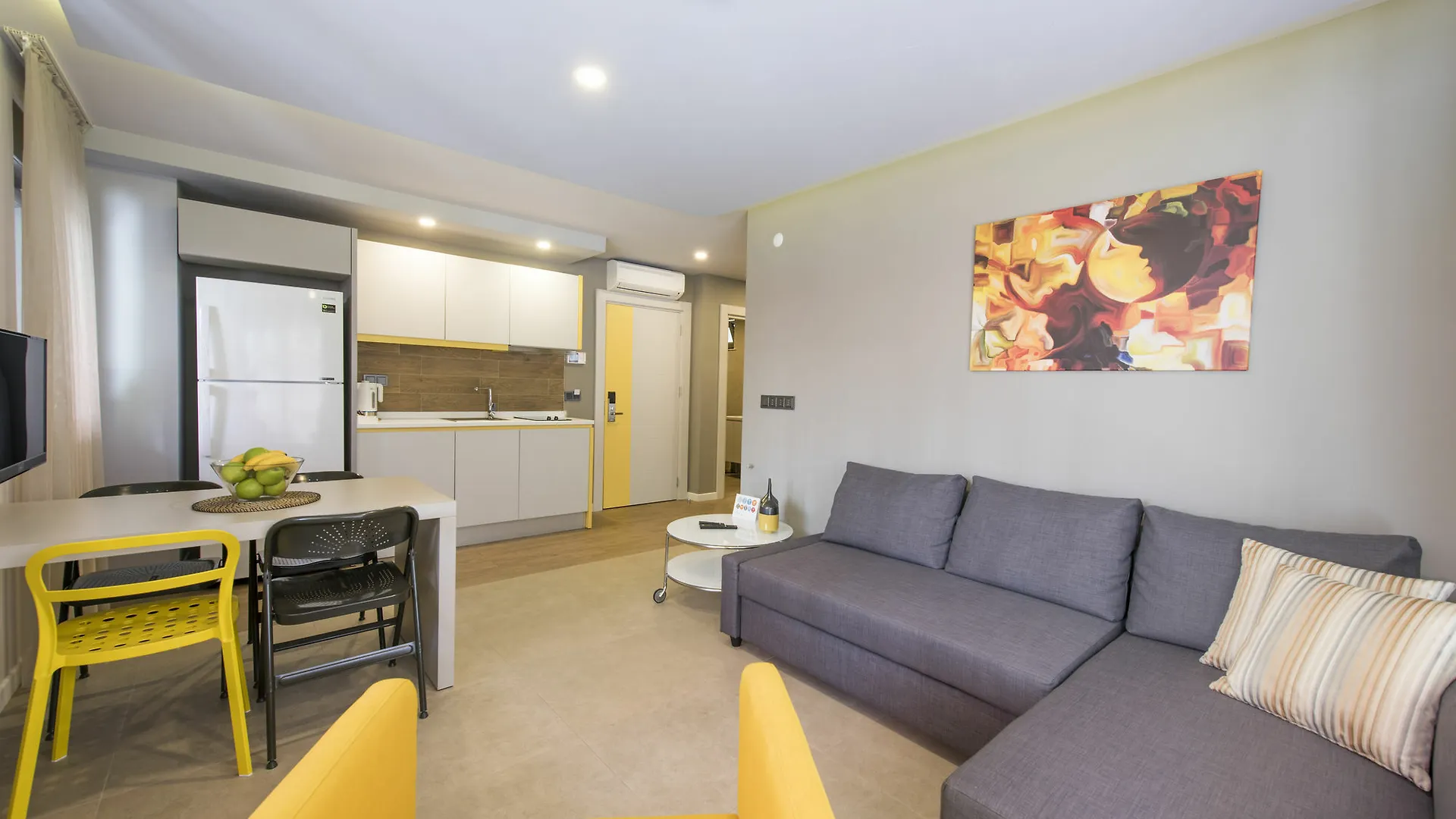Trend Suites Antalya 2*,