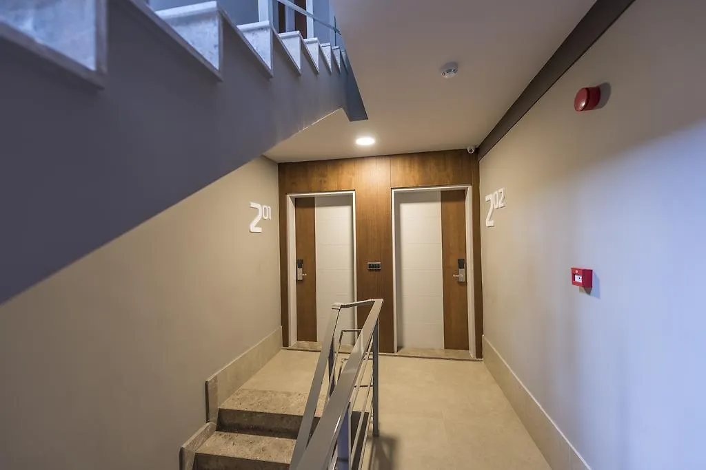 אנטליה Trend Suites 2*,